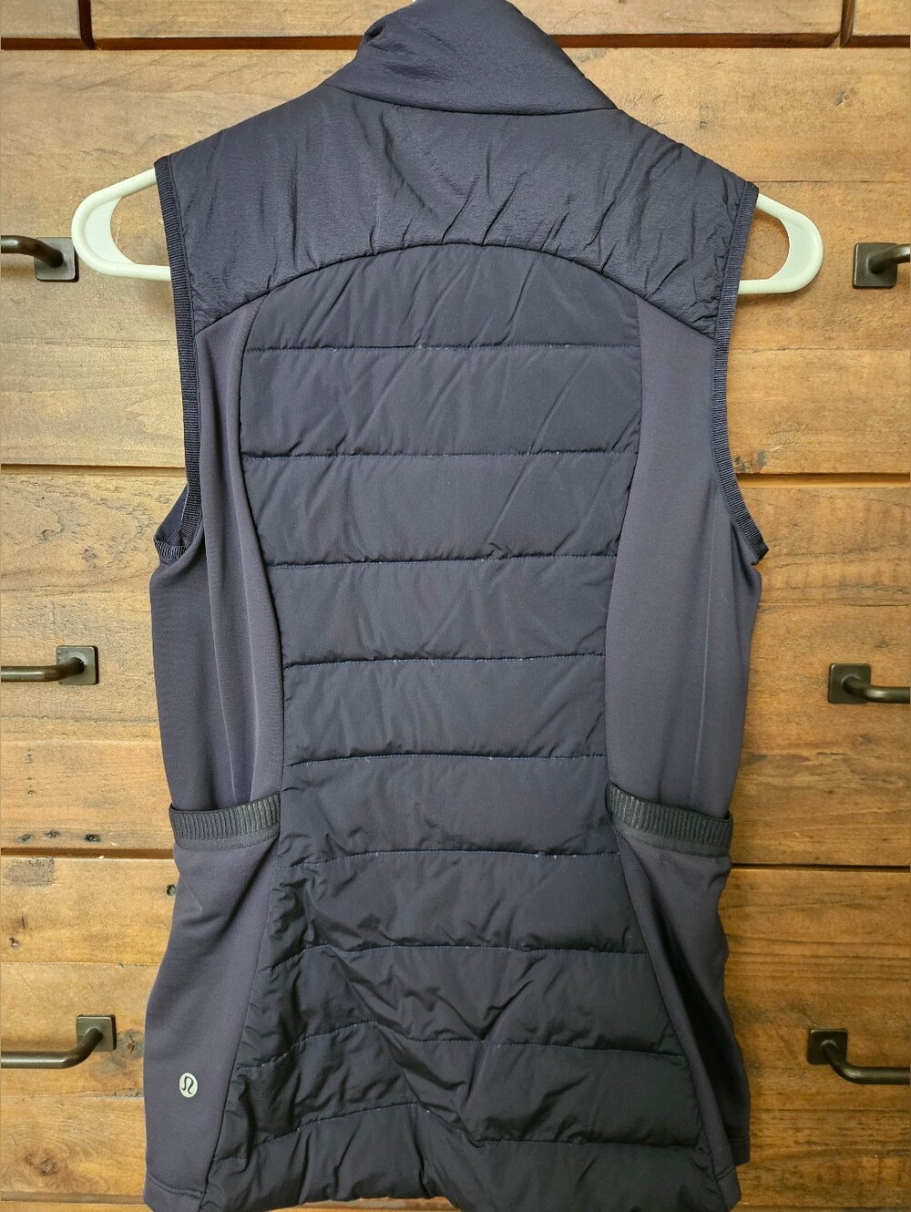 Lululemon Down For It All Vest In Color NAVY - Picture 10 of 10